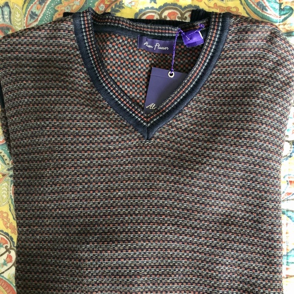 - Alan Flusser Cotton Classic V-Neck Sweater. - Picture 12 of 13